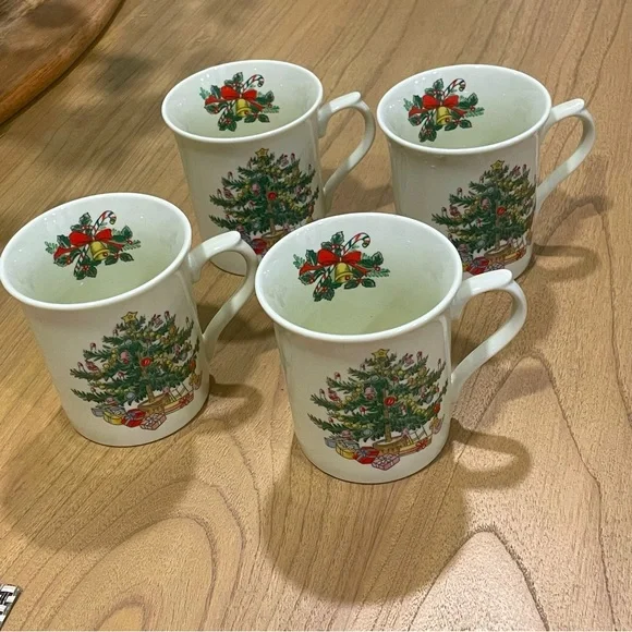 Set off 4/ Christmas Tree Coffee Cup/Mug VINTAGE porcelain ware-made in Japan